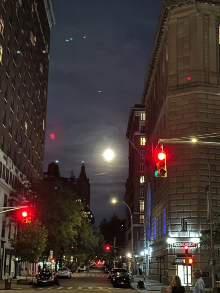 Rare Blue Supermoon Appears in Wednesday Night Sky - WSJ